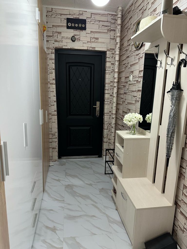 Продава се Двустаен апартамент в Търговище, Промишлена зона - 62 кв.м за 1308 €/кв.м - Снимка #19