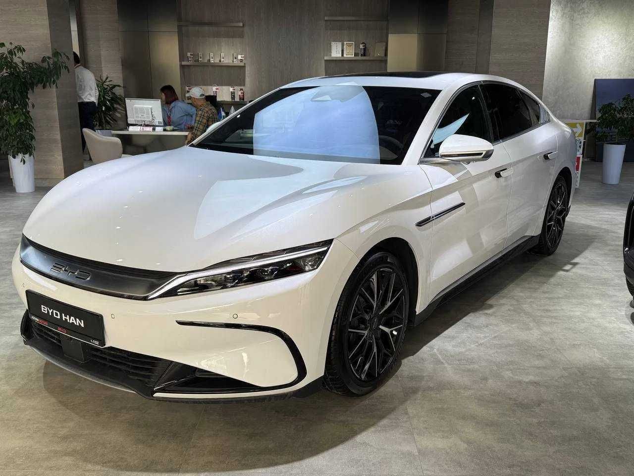 BYD Han 605km 2025