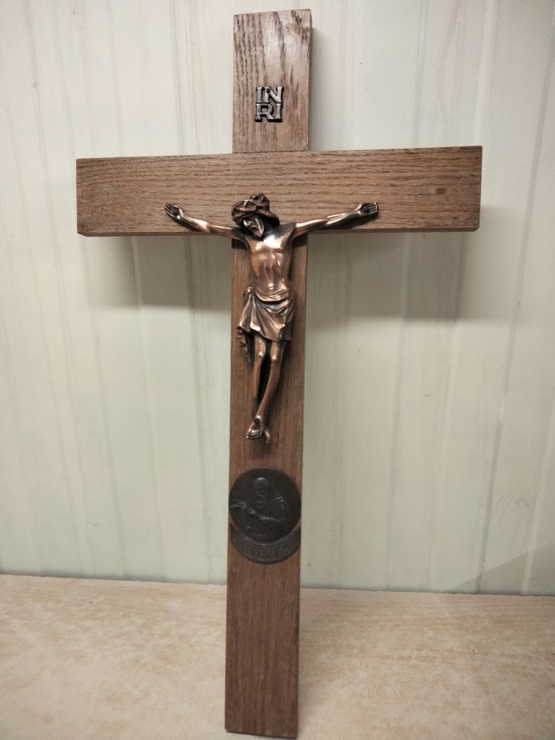 Crucifix, cruce veche