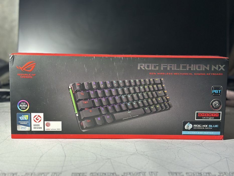 Asus rog Azoth wireless white snow switch