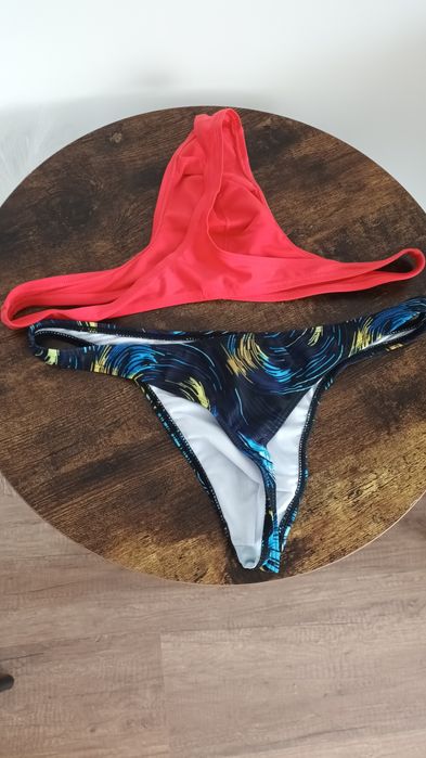 Vând slip de baie  plaja tanga  pt barbati