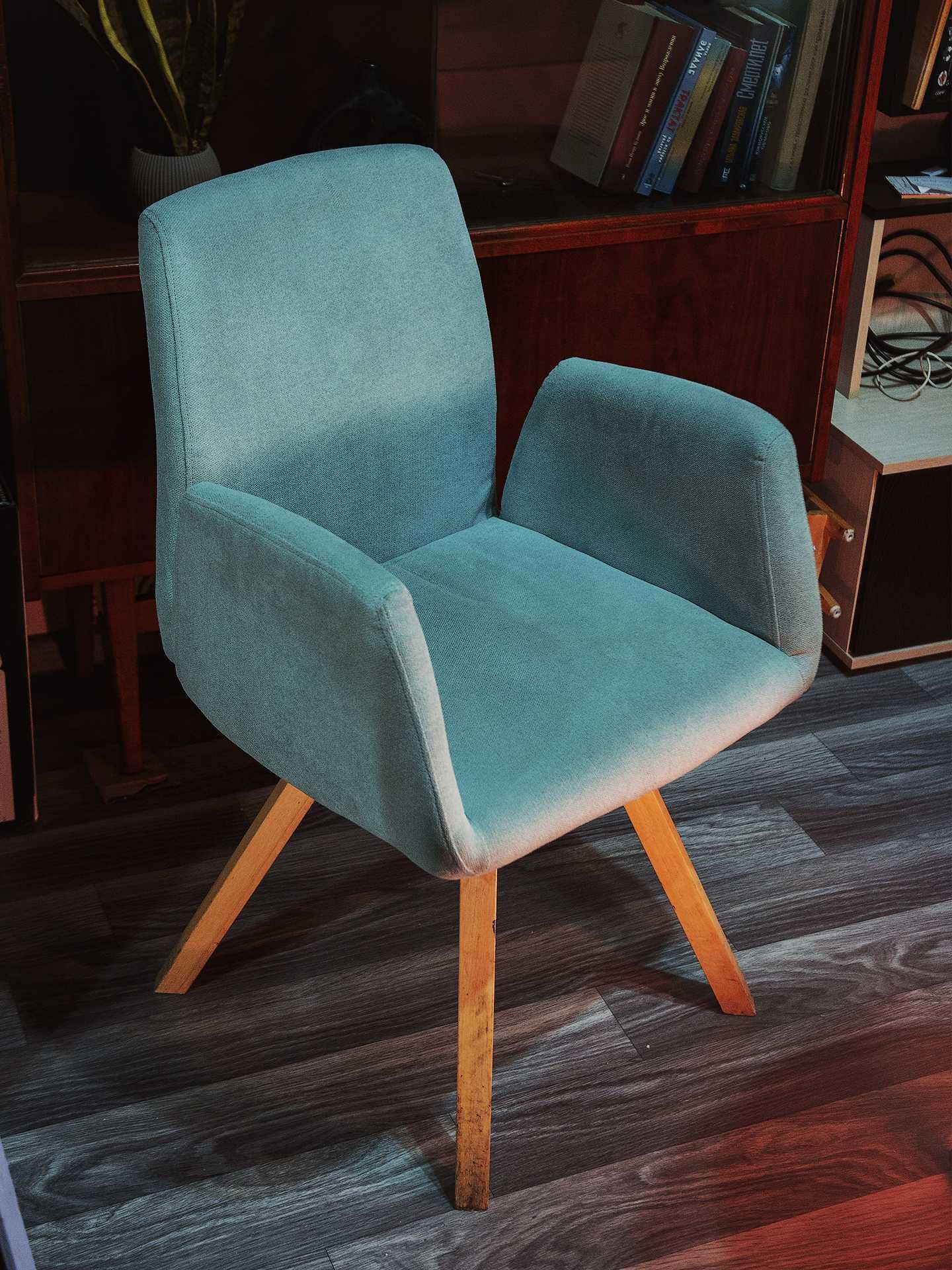 Кресла-стулья для кухни или гостиной