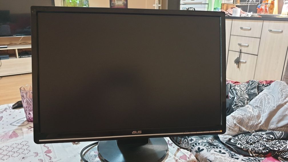 Монитор Asus 22 инча VW224