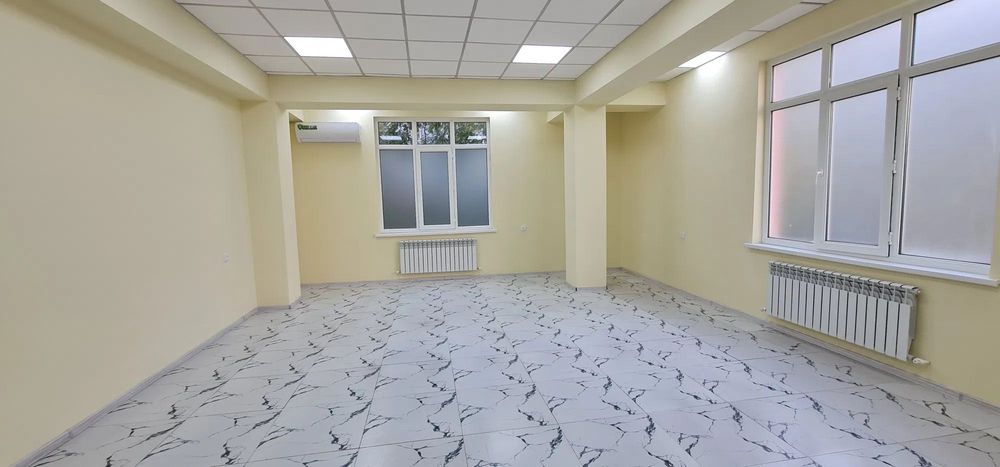 Метро Ойбек( Точка Вкуса) офисы 40м2 45м2 50м2