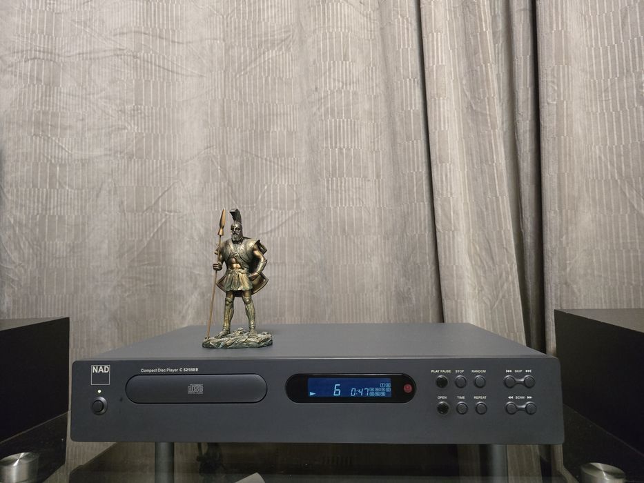 CD Player NAD C521BEE  Sunet de cristal, aparat Hi-Fi adevărat !!!