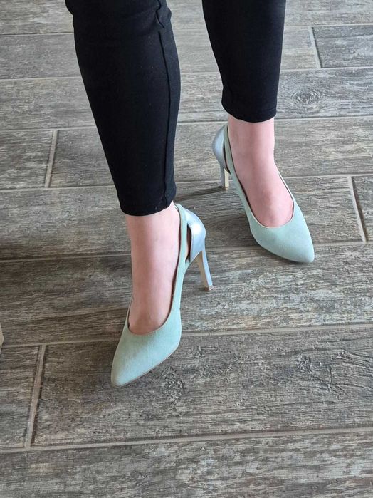 Pantofi cu toc de ocazie marimea 38