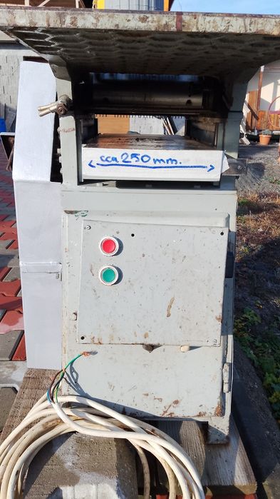 Vând Circular /Abrich  380 V