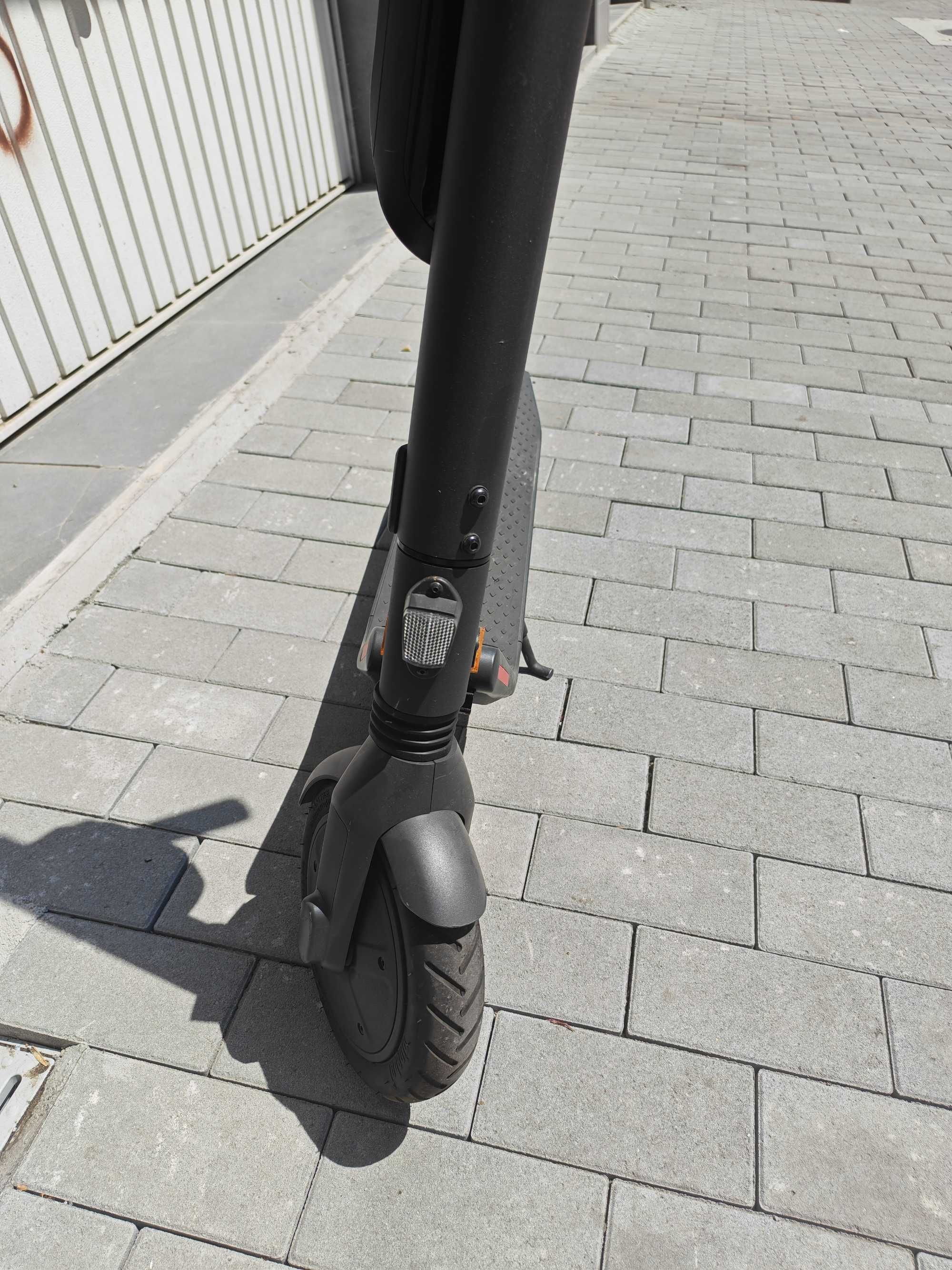 Ninebot by Segway KickScooter ES4 + Допълнителна Батерия