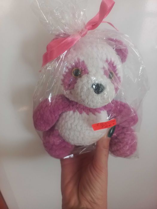 Ръчно плетена играчка