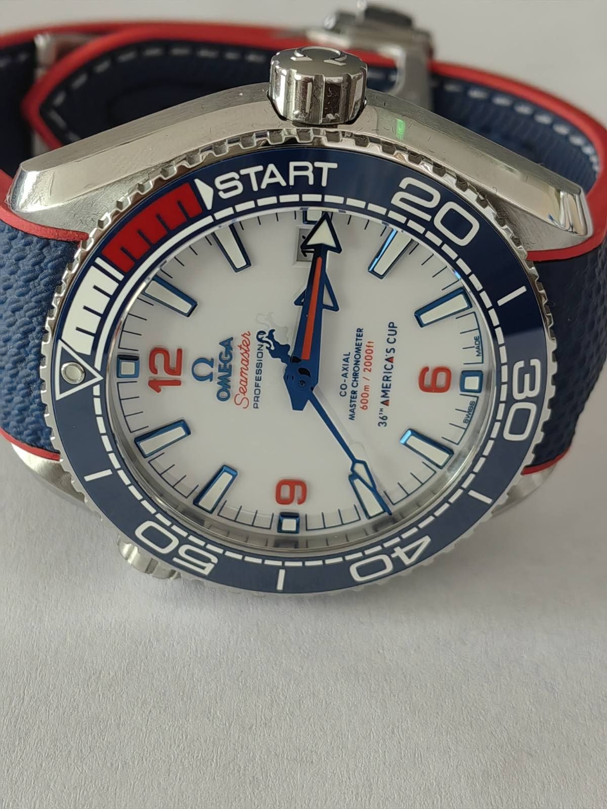 Продавам ръчен часовник Omega Seamaster Planet Ocean American Cup