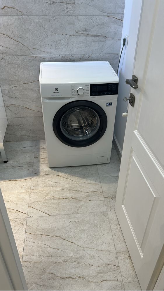 Inchiriez apartament 2 camere