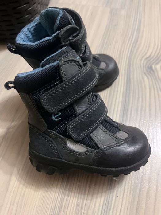 Ghete Ecco nr 20 piele cu goretex. Impecabile