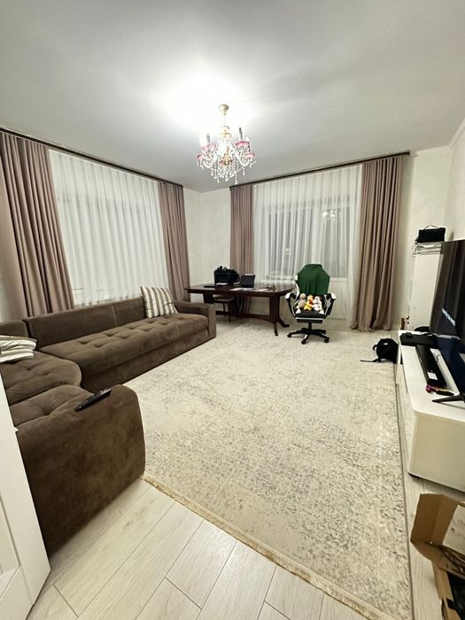 Продается 3 комнатная квартира