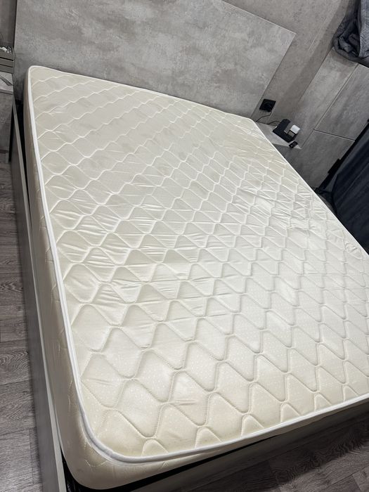 Продам матрас 200*160