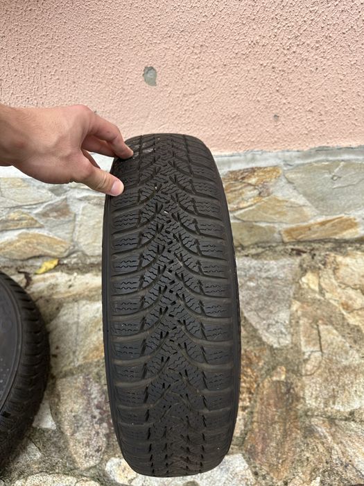 Чифт Зимни гуми.