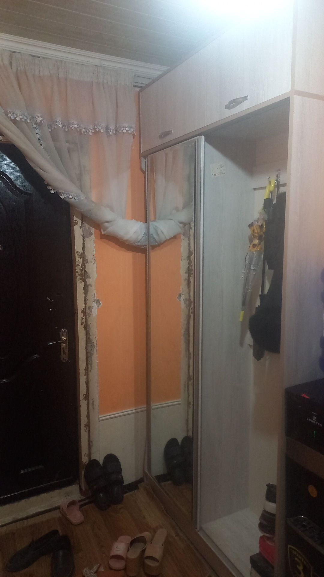Devan garnitur tuppichka perixoshka mobile Artel xaladennik  sotiladi