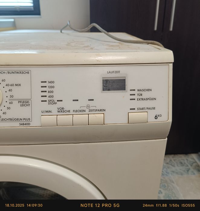 Продавам  пералня  AEG LAVAMAT 54840D за части
