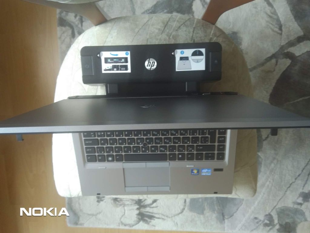 HP EliteBook 8470p с чанта, докинг станция и мишка