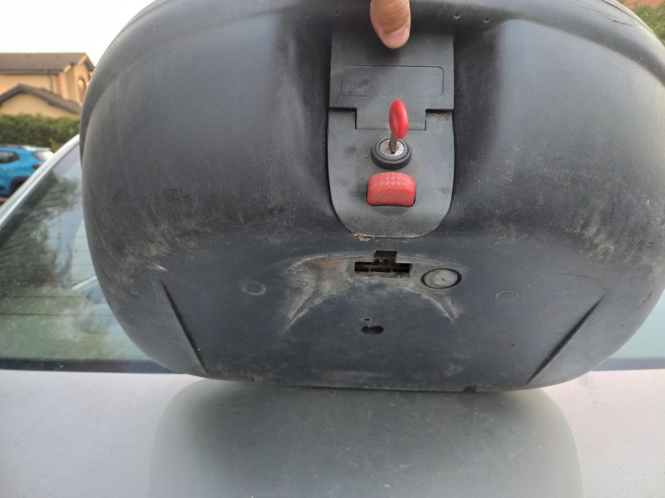 Cutie KAPPA portbagaj moto pentru 2 casti completa