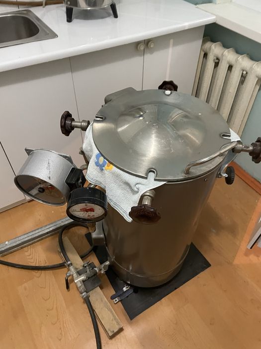 Автоклав для стерилизации инструментов медицинский