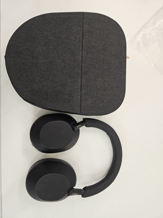 Наушники Sony 1000XM5 в идеале