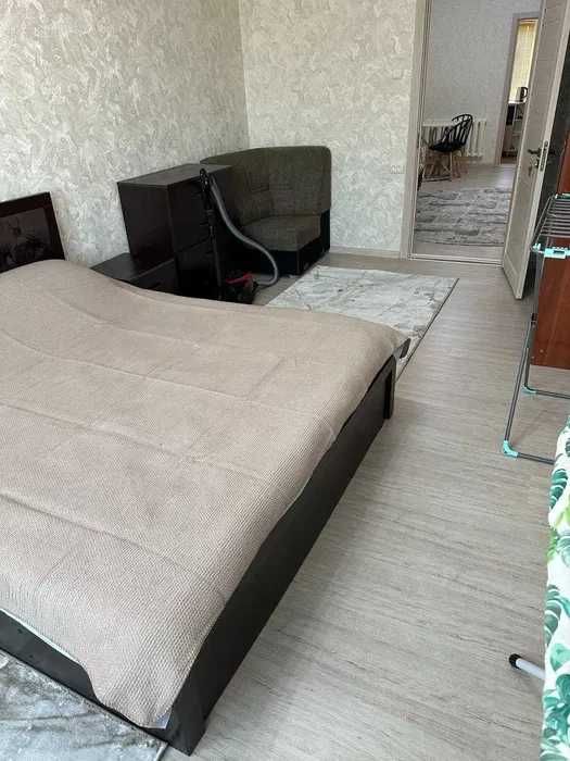 Сдается в аренду 2в3 комнатная квартира на метро БИЙ (Художников)