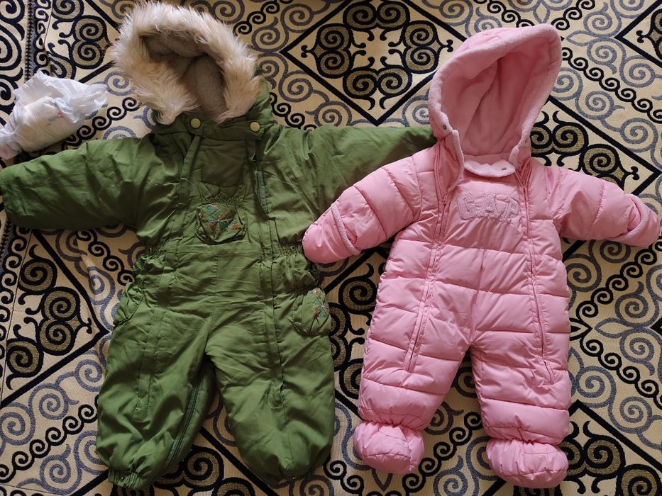 Продам комбинезон детская для девочек