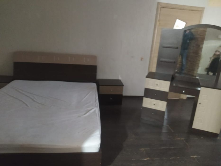 Продам спальный гарнитур