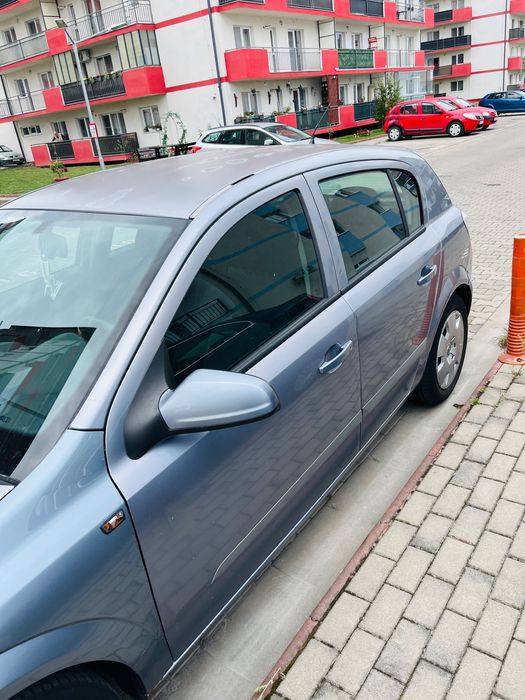 Vând mașină Opel astra H 2006
