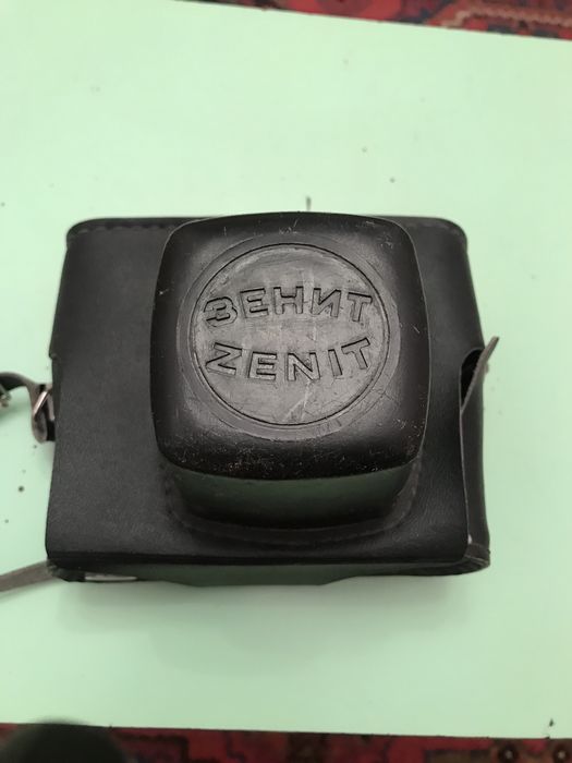 Зенит фотоапарат сатылады