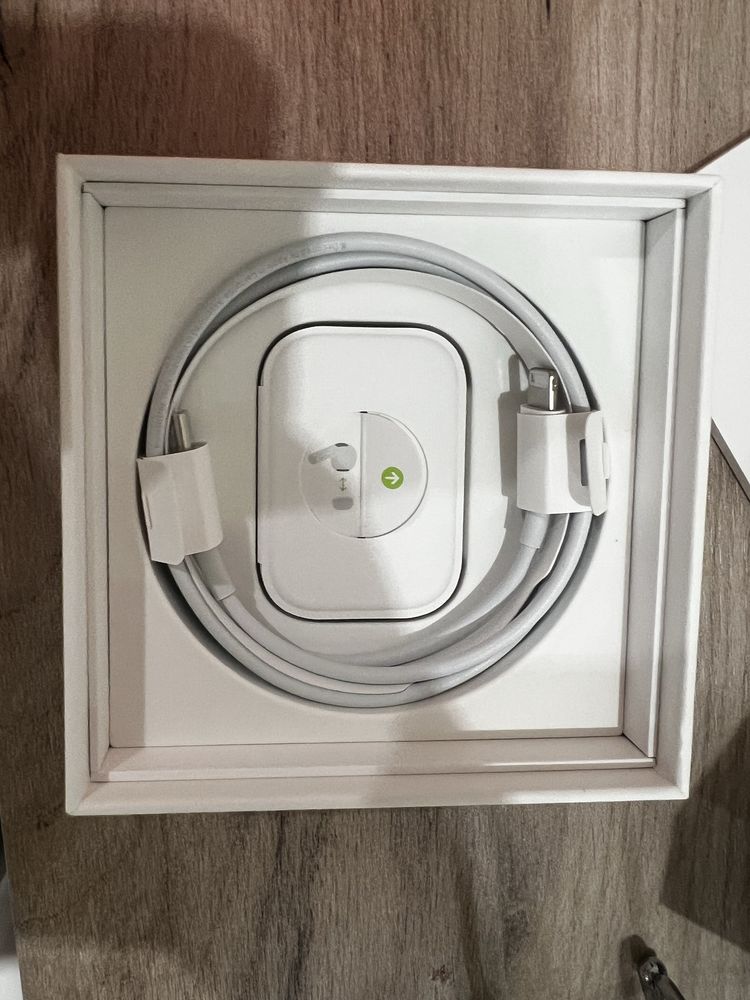 AirPods 2ND Generation