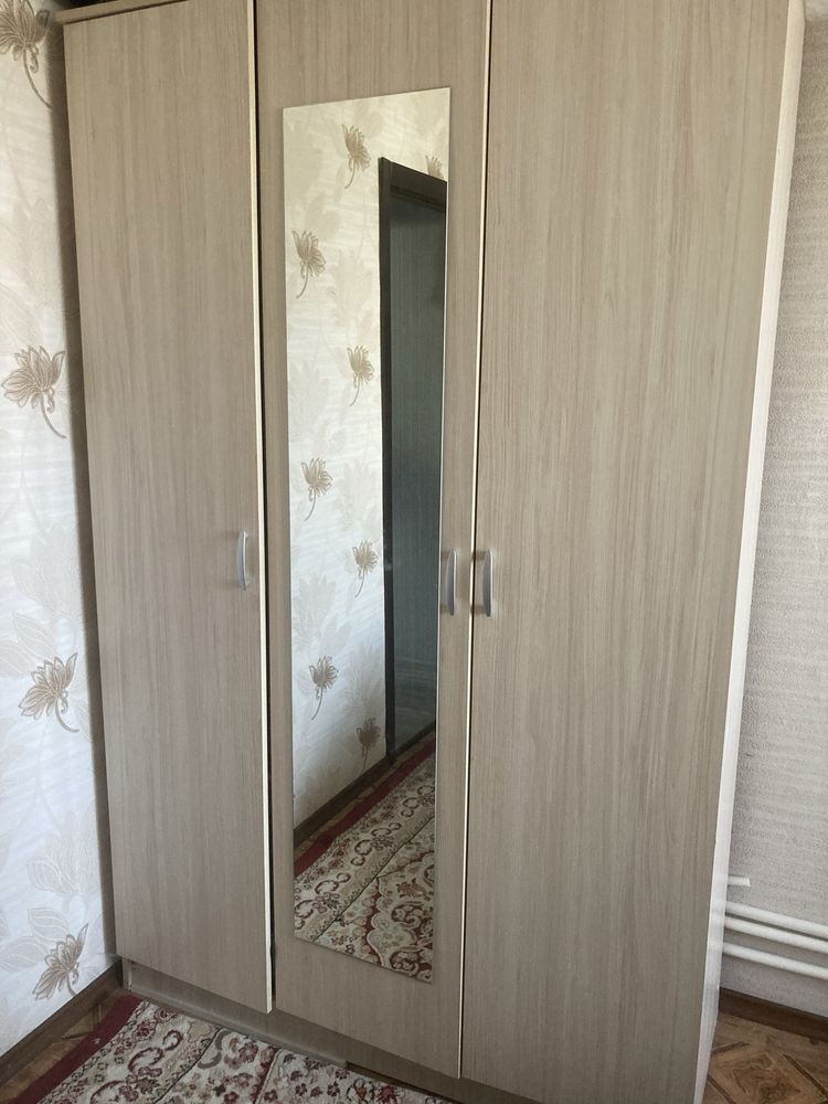 Продам кровать со шкафом