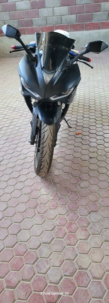 Yamaha R3 электробайк