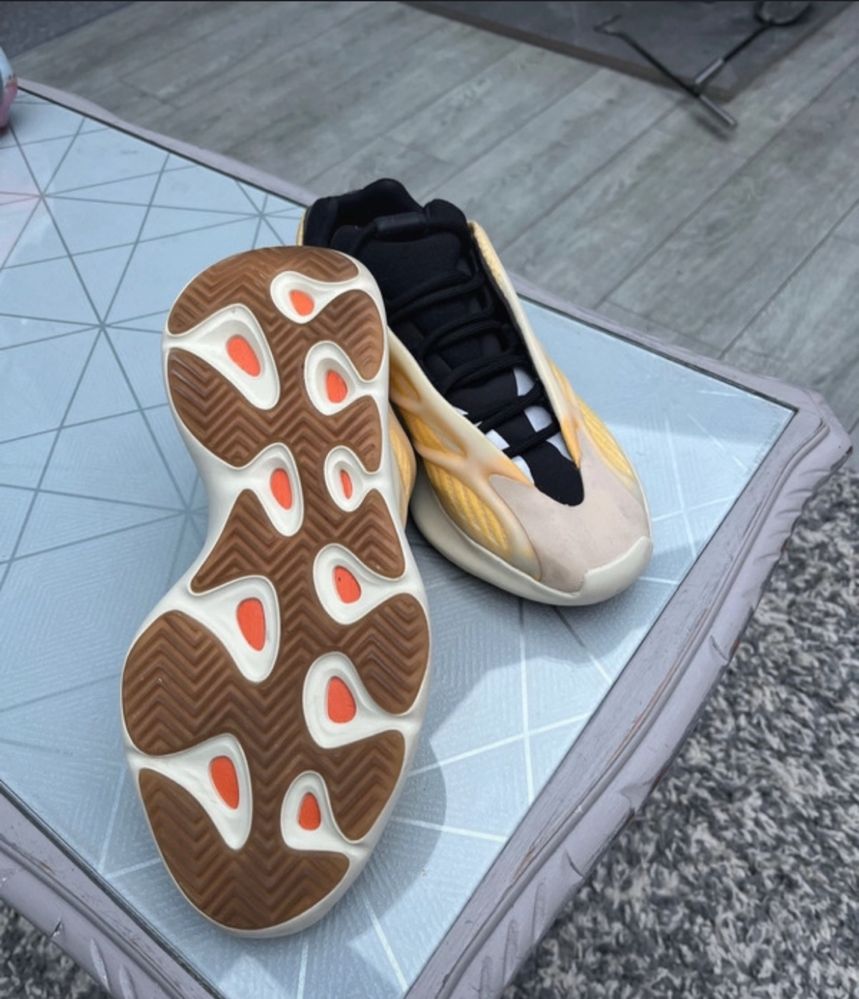 Yeezy 700 v3 sunflower