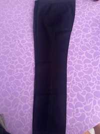 Дамски черен панталон (размер М)