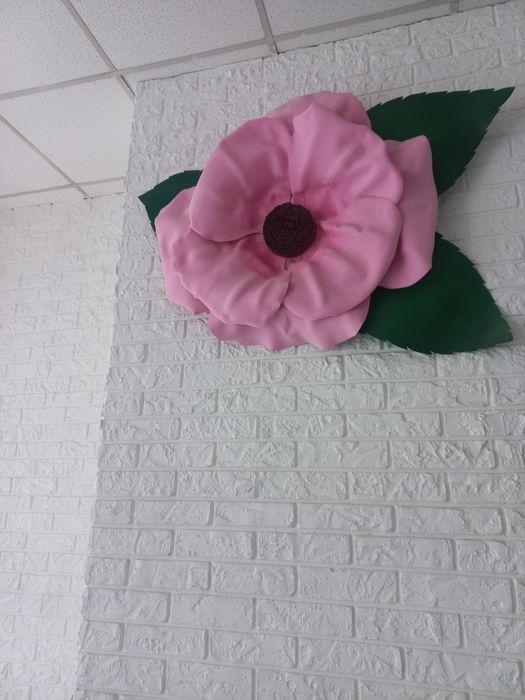 Цветы на стену, вариант декора