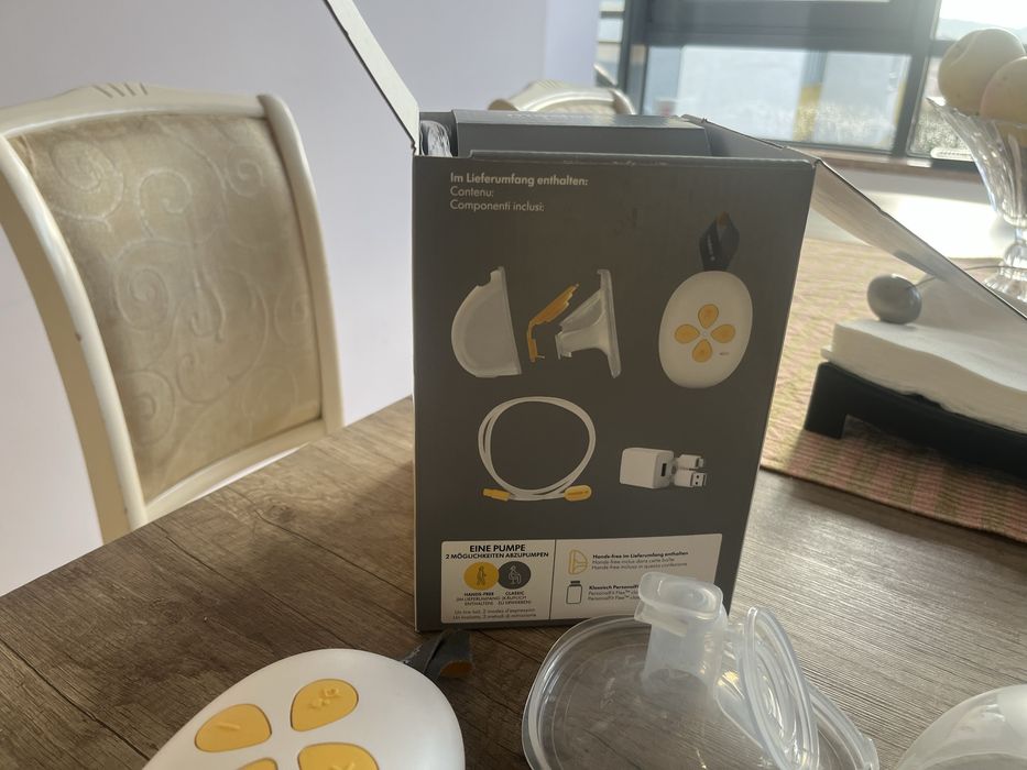 Handsfree помпа за кърма