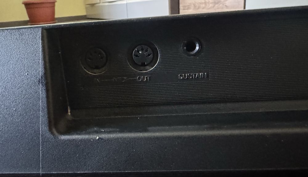 Синтезатор йоника Yamaha PSR-170