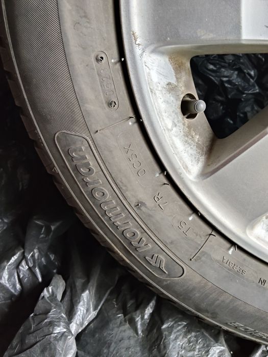 Гуми с джанти за Хонда HRV.