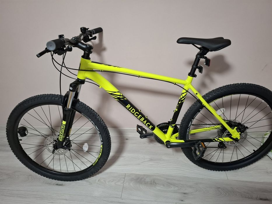 Biciclete de vânzare cele 2 verzi sunt noi preț fix pentru fiecare.