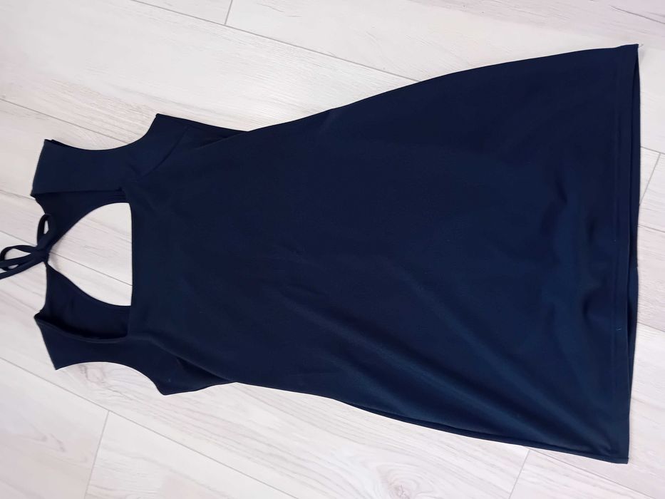 Официални рокли М размер