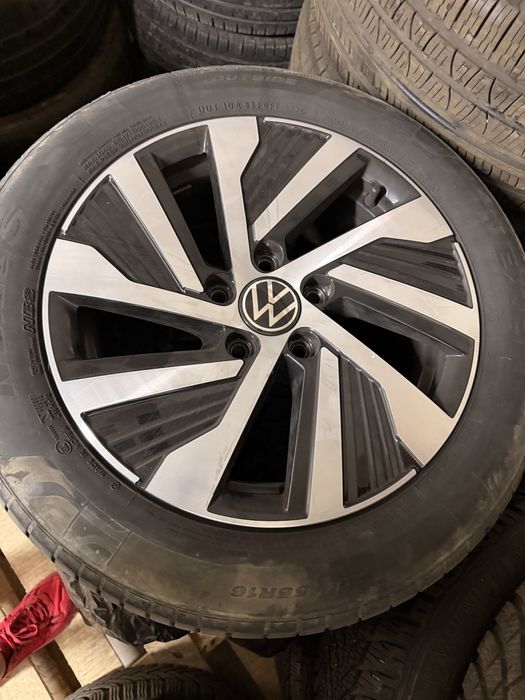 Оригинални джанти за Фолксваген с летни гуми на един сезон