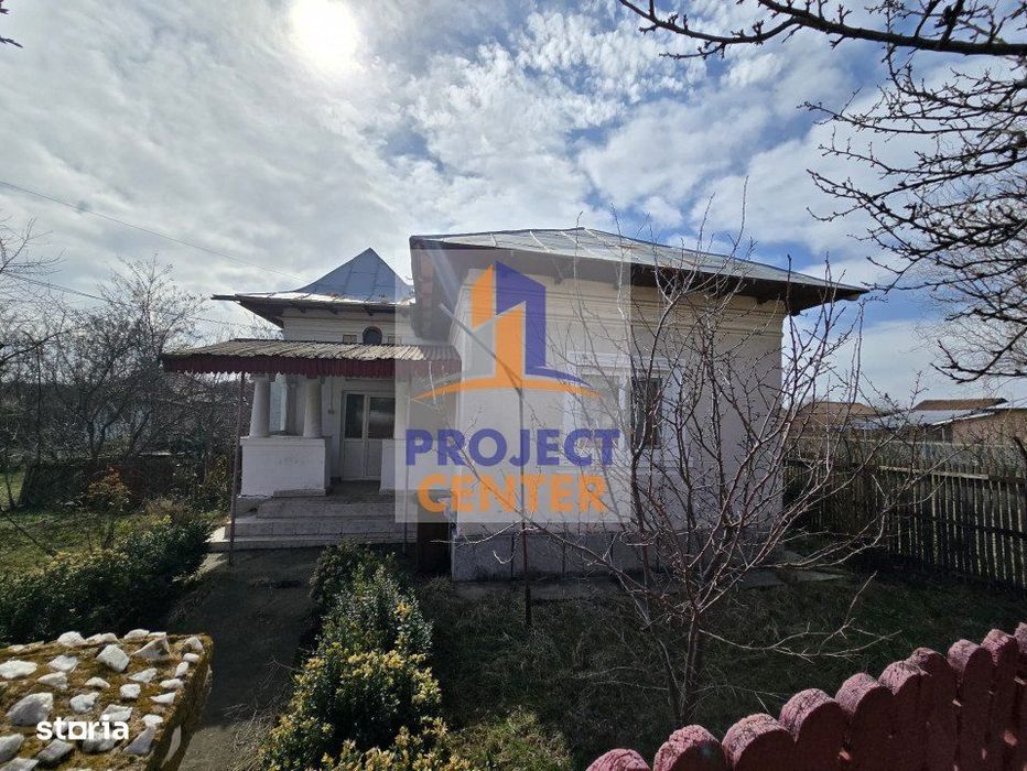 Casa de vanzare in Albota, Cerbu