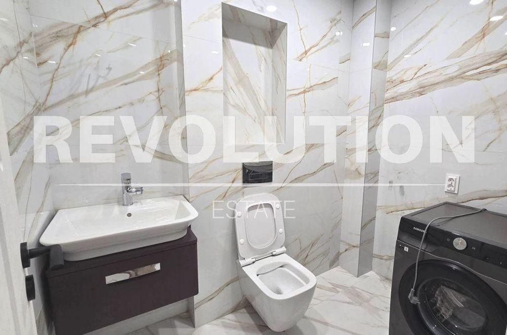 Четиристаен апартамент в района на м-т Ален мак!