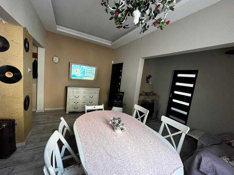 Дава се под наем Тристаен апартамент в София, Център - 75 кв.м за 701.25 € - Снимка #5
