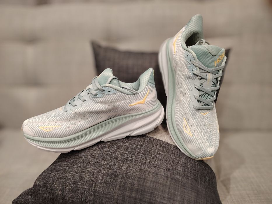 Маратонки за бягане HOKA CLIFTON 9