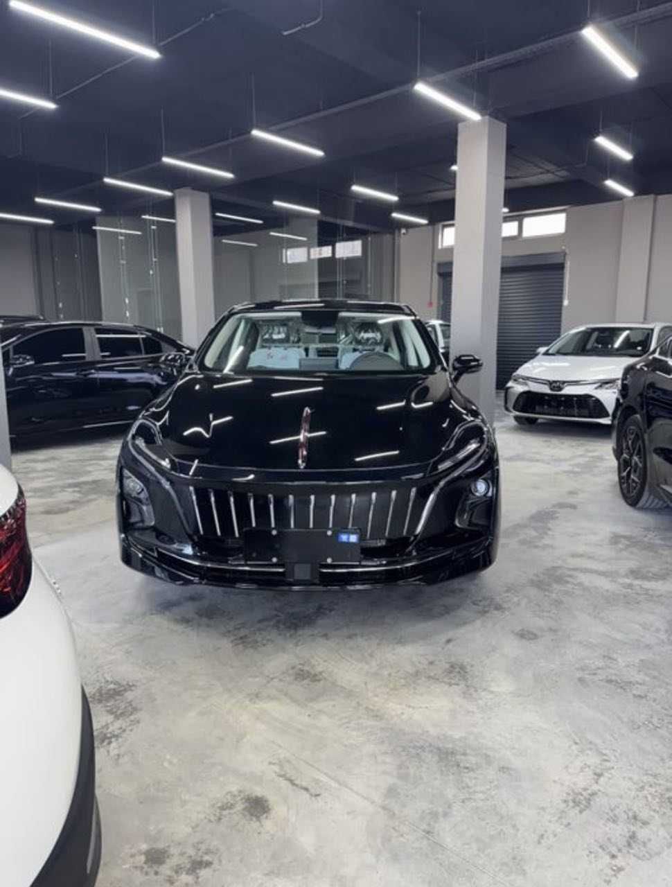 HONGQI E-QM5 Boshlangich 30% bilan Muddatli Tolov Asosida.