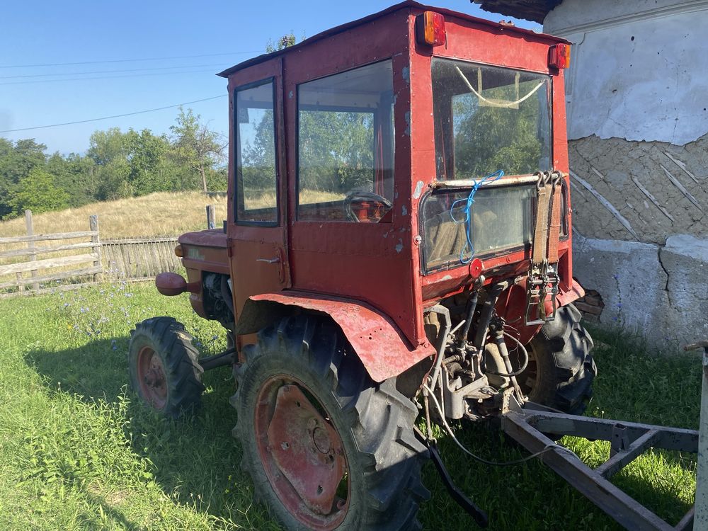 Vand tractor fiat 32 cai putere dtc