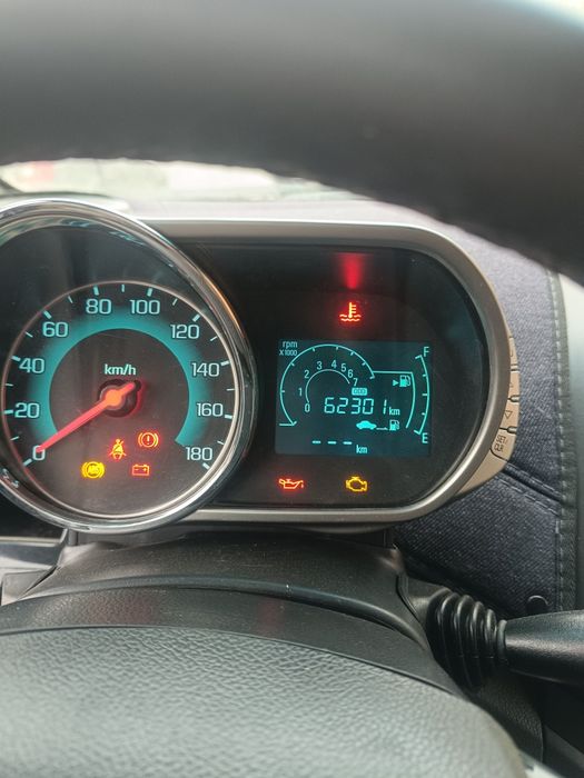 Спарк Оптима плйус машинаси сотилади холати яанги