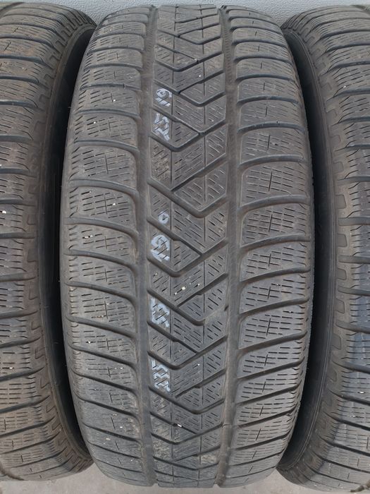 Зимни гуми 4 броя PIRELLI Scorpion 235 55 R19 дот 2519